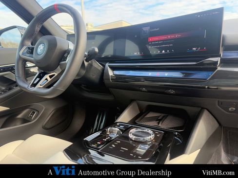 Used 2025 BMW i5 M60 w/ Executive Package image 32