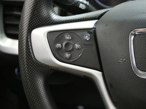 Used 2023 GMC Terrain SLE image 15