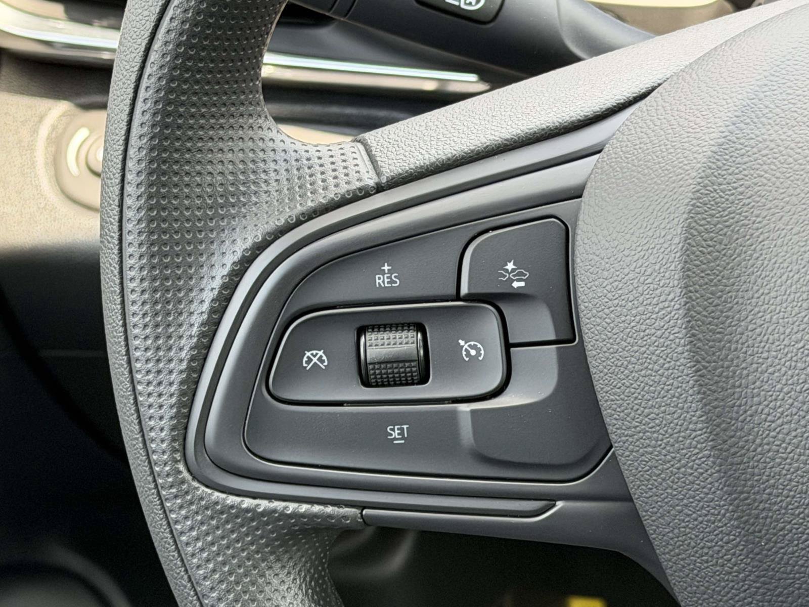 New 2026 Buick Envista Sport Touring w/ Advanced Safety Package FWD image 17