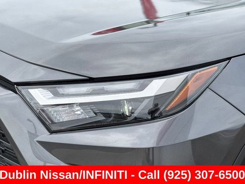 Used 2025 Toyota RAV4 XLE AWD/4WD image 53