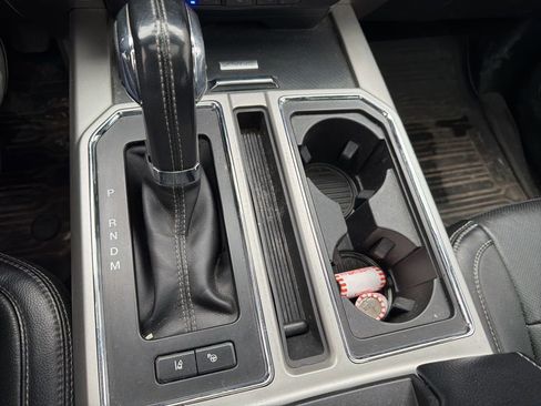 Used 2018 Ford F150 Lariat w/ Equipment Group 502A Luxury image 18