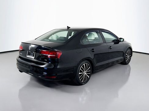 Used 2016 Volkswagen Jetta Sport FWD image 9
