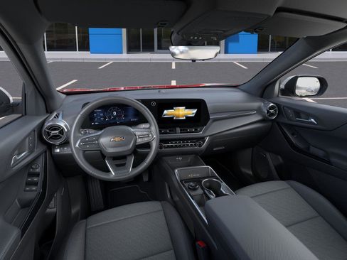 New 2026 Chevrolet Equinox LT w/ Convenience Package II image 15