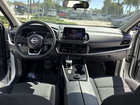 Used 2024 Nissan Rogue S AWD/4WD image 36