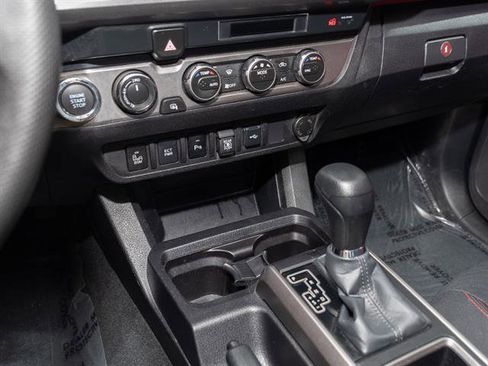 Used 2023 Toyota Tacoma SR5 AWD/4WD image 16