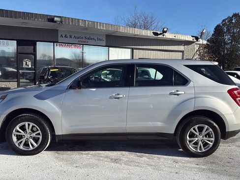 Used 2017 Chevrolet Equinox LS image 4