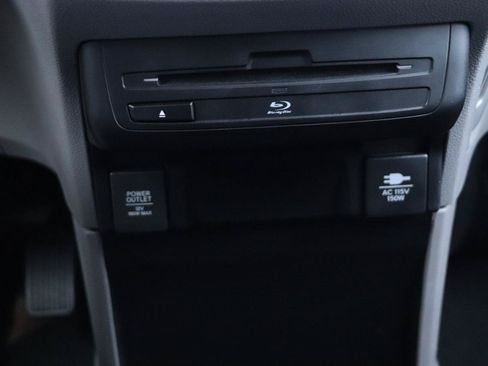 Used 2018 Honda Odyssey Touring image 25