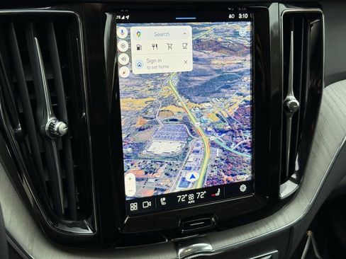 Certified 2025 Volvo XC60 B5 Plus image 22