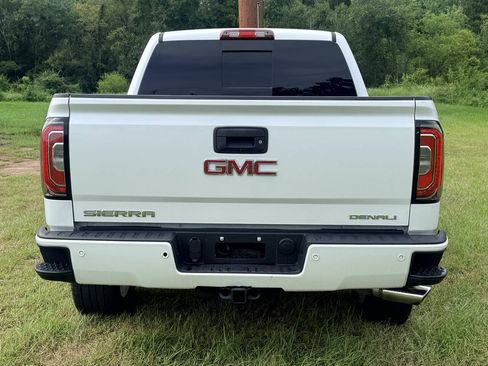Used 2018 GMC Sierra 1500 Denali w/ Denali Ultimate Package AWD/4WD image 4