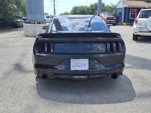 Used 2015 Ford Mustang Coupe RWD image 6