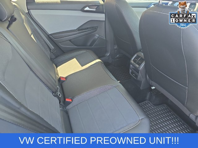 Used 2023 Volkswagen Taos SE w/ Panoramic Sunroof Package FWD image 11
