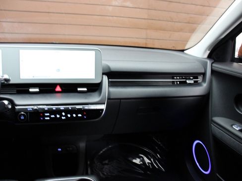 Used 2023 Hyundai Ioniq 5 SEL image 17