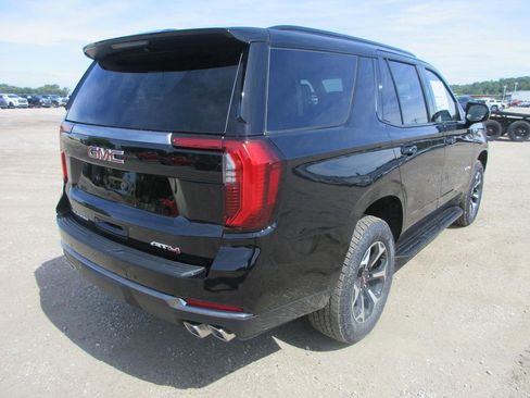 New 2026 GMC Yukon AT4 AWD/4WD image 4