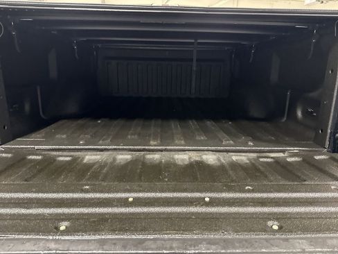 Used 2011 Ford F150 XLT image 22