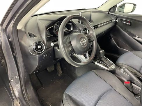 Used 2016 Scion iA image 3