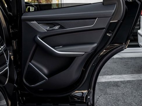 Used 2025 Jaguar F-PACE R-Dynamic S image 21