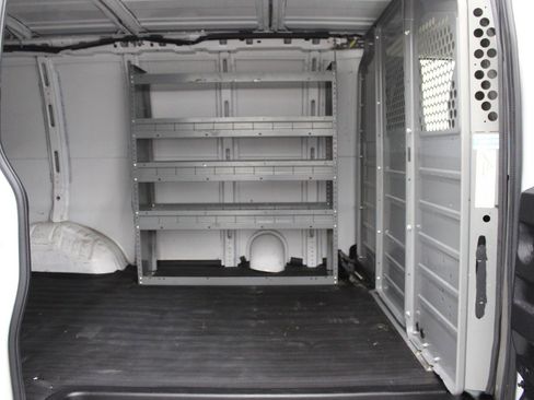 Used 2020 Chevrolet Express 2500 w/ Enhanced Convenience Package image 10