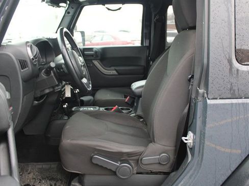 Used 2016 Jeep Wrangler Sport image 11