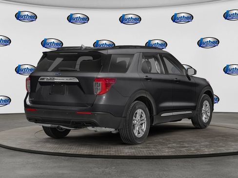 Used 2023 Ford Explorer XLT w/ Equipment Group 202A AWD/4WD image 2