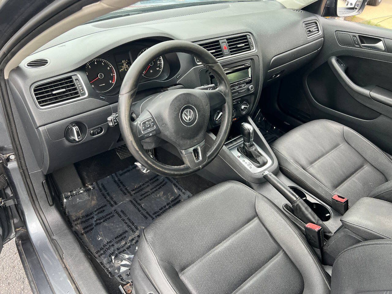 Used 2012 Volkswagen Jetta SE FWD image 17