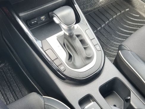 Certified 2024 Kia Forte GT-Line FWD image 18