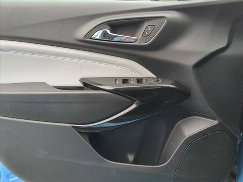 Certified 2025 Chevrolet Trax LT image 10