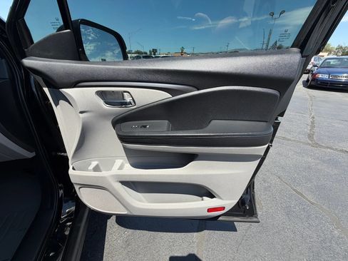Used 2016 Honda Pilot EX image 14