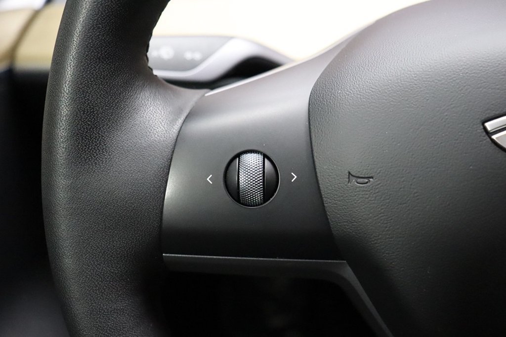 Used 2023 Tesla Model 3 Standard Range RWD image 35
