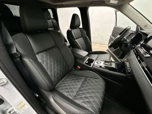 Used 2024 Mitsubishi Outlander SEL AWD/4WD image 24