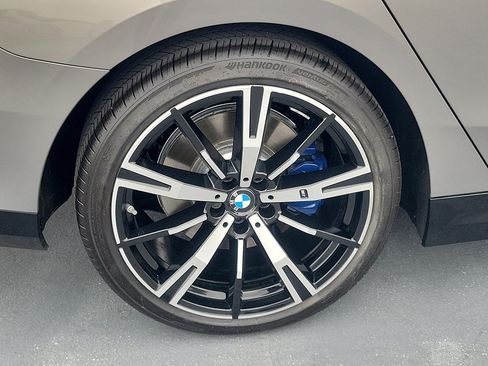 Used 2026 BMW 530i w/ M Sport Package RWD image 6