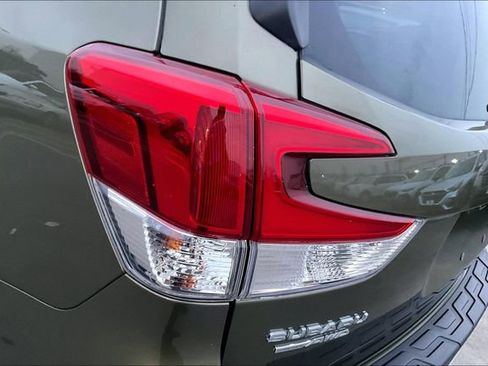 Used 2023 Subaru Forester Touring image 29
