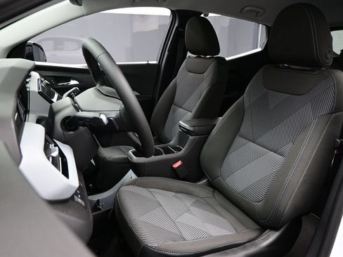 New 2027 Chevrolet Bolt LT w/ Comfort Package FWD image 9