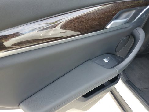 Used 2024 BMW X4 xDrive30i image 13