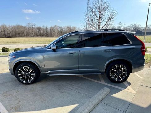 Used 2018 Volvo XC90 T6 Momentum w/ Convenience Package image 5