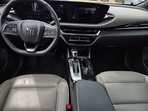 Used 2025 Buick Envista Avenir FWD image 9