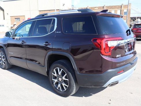 Used 2021 GMC Acadia SLE w/ Driver Convenience Package image 4