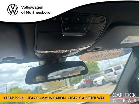 Used 2018 Mercedes-Benz GLC 300 4MATIC w/ Premium Package image 22