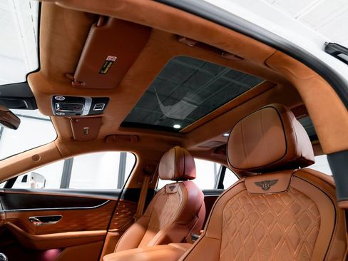 Used 2023 Bentley Flying Spur W12 AWD/4WD image 3