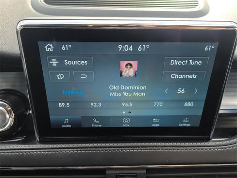 Used 2022 Lincoln Corsair Standard w/ Equipment Group 101A image 17