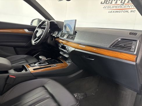 Used 2023 Audi Q5 2.0T Premium w/ Convenience Package AWD/4WD image 28
