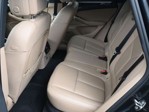 Used 2022 Porsche Macan image 7