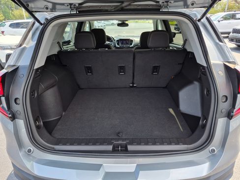 Used 2024 GMC Terrain SLE FWD image 31
