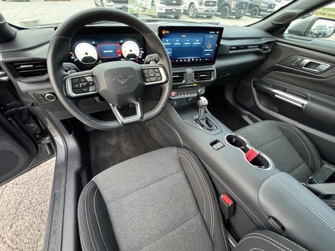 Used 2025 Ford Mustang GT image 14