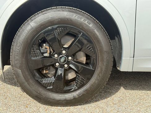 Used 2023 Land Rover Discovery Sport S R-Dynamic image 11