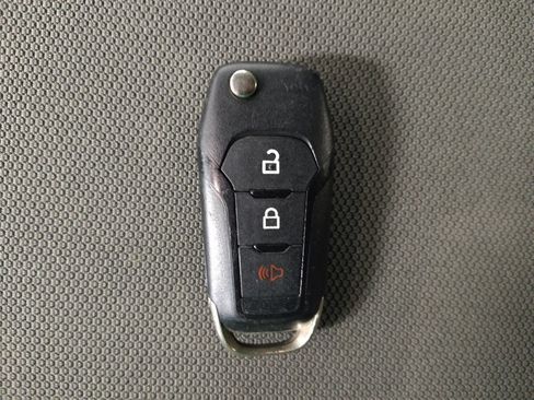 Used 2018 Ford F150 XLT image 32