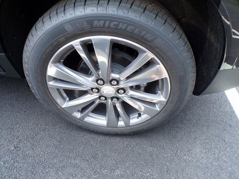 New 2025 Cadillac XT5 Premium Luxury w/ Technology Package image 10