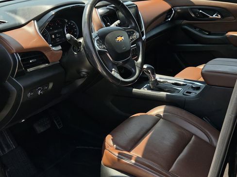 Certified 2021 Chevrolet Traverse High Country FWD image 19