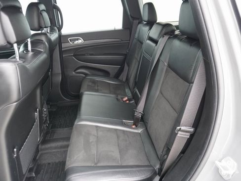 Used 2022 Jeep Grand Cherokee Laredo X image 34