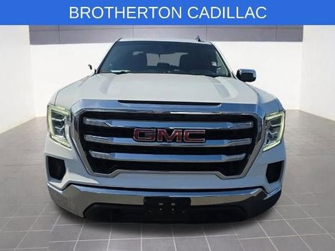 Used 2022 GMC Sierra 1500 SLE w/ X31 Off-Road Package AWD/4WD image 2