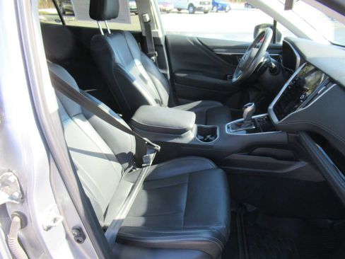 Used 2020 Subaru Outback Limited image 24